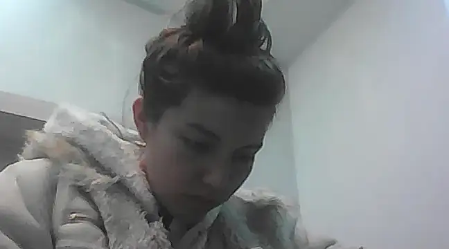 VittoriaTaylor online show from March 9, 12:09 pm