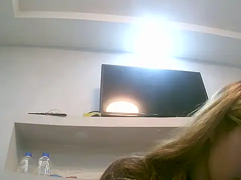 VittoriaTaylor online show from February 18, 12:56 pm