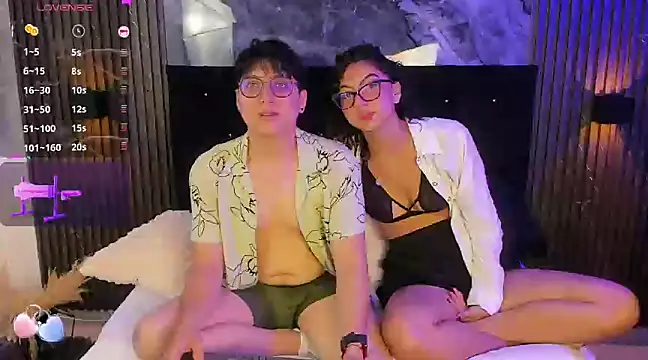 Snapshot of vanilla_hot chatting on January 19, 1:44 pm vanilla hot online show from January 19, 1:44 pm