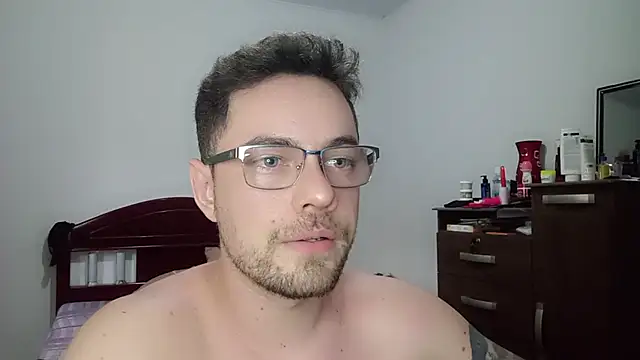 Dyllan   online show from June 4, 7:09 pm