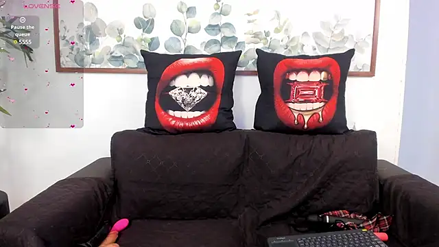 NicolettaLima online show from March 14, 8:17 pm