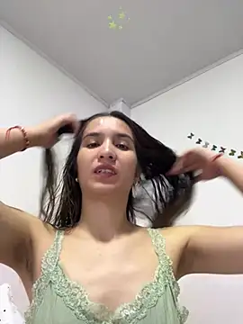 Bella still online show from March 25, 10:27 pm