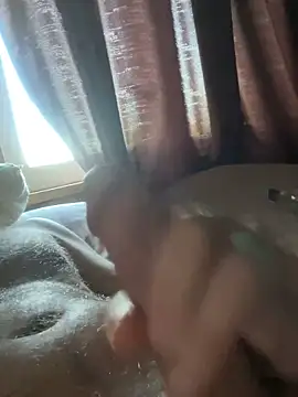 Snapshot of Klaus298 chatting on October 12, 6:12 am Klaus298 online show from October 12, 6:12 am