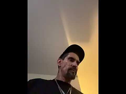 hornycouple818 online show from November 1, 5:20 am