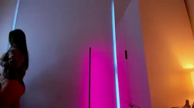 GoddessRoxana online show from January 14, 12:35 pm