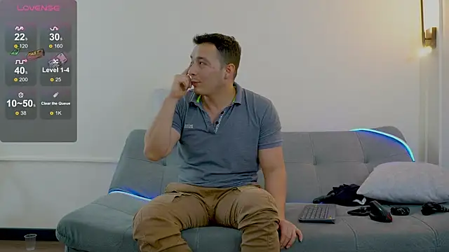 Cum hunters online show from January 30, 8:42 pm