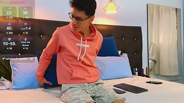 Cum hunters online show from March 11, 8:31 pm