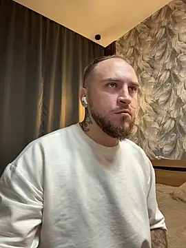 Snapshot of _XxX-XxX_ chatting on October 8, 10:29 pm XxX-XxX online show from October 8, 10:29 pm