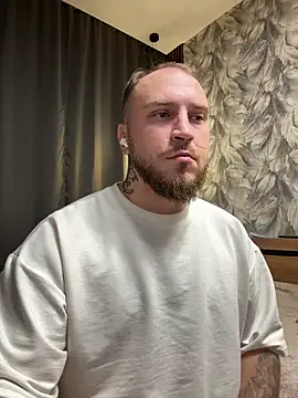 Snapshot of _XxX-XxX_ chatting on October 9, 9:24 pm XxX-XxX online show from October 9, 9:24 pm