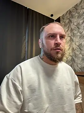 Snapshot of _XxX-XxX_ chatting on October 24, 7:16 am XxX-XxX online show from October 24, 7:16 am