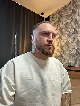 Snapshot of _XxX-XxX_ chatting on October 30, 11:44 am XxX-XxX online show from October 30, 11:44 am