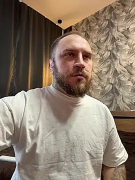 Snapshot of _XxX-XxX_ chatting on November 29, 8:39 am XxX-XxX online show from November 29, 8:39 am