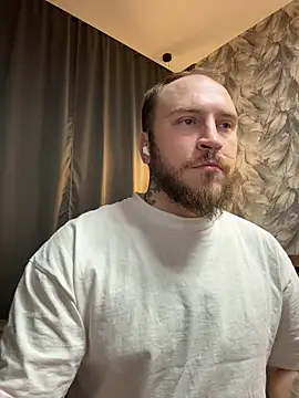 Snapshot of _XxX-XxX_ chatting on December 5, 5:53 pm XxX-XxX online show from December 5, 5:53 pm