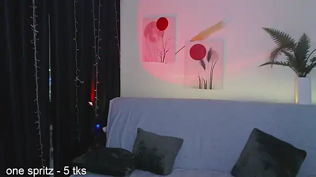 Snapshot of miuri_miy chatting on February 2, 7:14 pm miuri miy online show from February 2, 7:14 pm