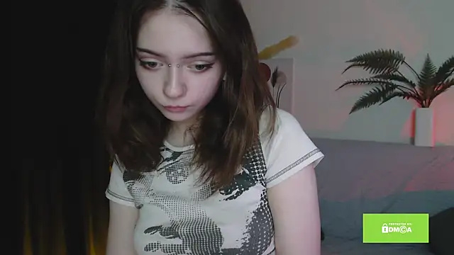 Snapshot of miuri_miy chatting on February 7, 7:49 pm miuri miy online show from February 7, 7:49 pm