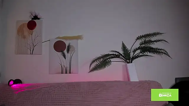 Snapshot of miuri_miy chatting on February 22, 7:36 pm miuri miy online show from February 22, 7:36 pm