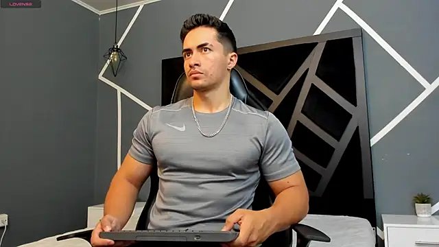 Brad Summer online show from February 3, 5:14 pm