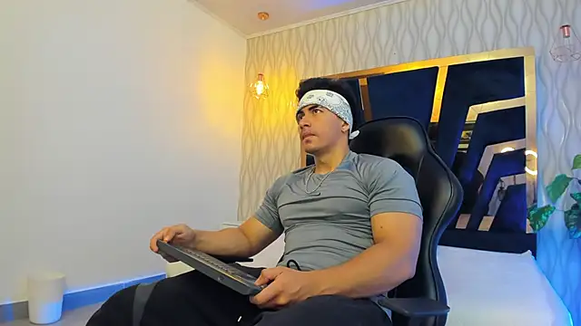 Brad Summer online show from March 7, 5:28 pm