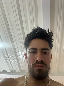 Snapshot of Brad_Summer chatting on February 13, 2:46 pm Brad Summer online show from February 13, 2:46 pm