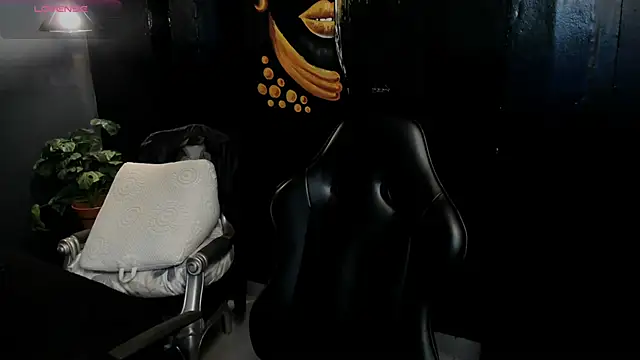 Snapshot of Brad_Summer chatting on February 20, 11:16 pm Brad Summer online show from February 20, 11:16 pm