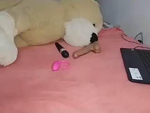 Snapshot of Chandy012 chatting on March 17, 3:04 pm Chandy012 online show from March 17, 3:04 pm