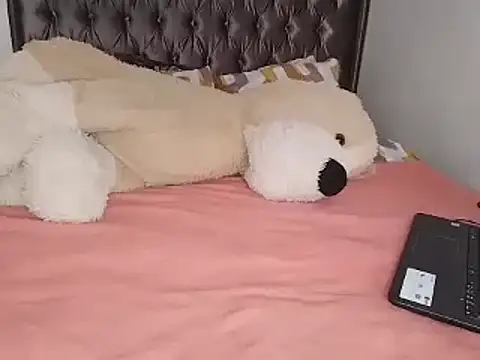 Snapshot of Chandy012 chatting on March 29, 5:51 am Chandy012 online show from March 29, 5:51 am