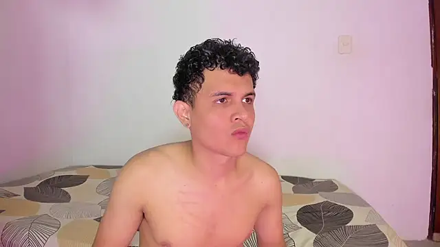 Snapshot of CoupleTwink12 chatting on March 26, 12:17 am CoupleTwink12 online show from March 26, 12:17 am