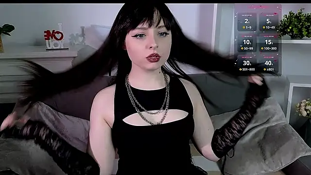 Snapshot of Noirael chatting on February 13, 11:01 pm Noirael online show from February 13, 11:01 pm