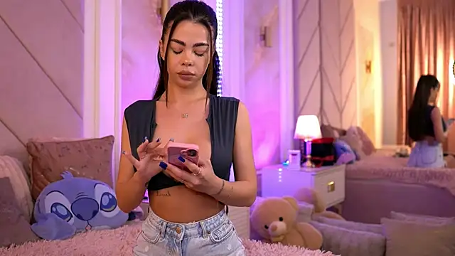 Alexaheyess online show from March 23, 6:16 am