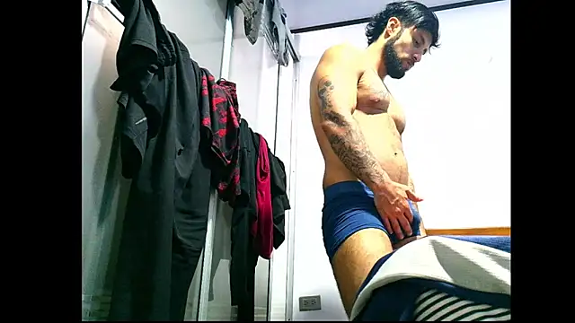 davidcr89 online show from May 15, 6:26 pm