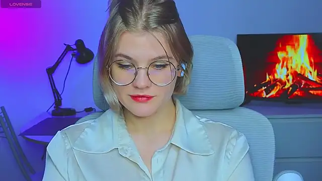 Snapshot of _JessieVibes chatting on February 6, 4:03 pm JessieVibes online show from February 6, 4:03 pm