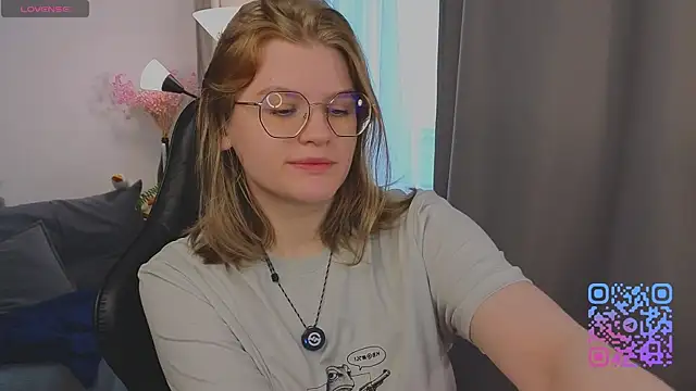  JessieVibes online show from July 5, 2:13 pm