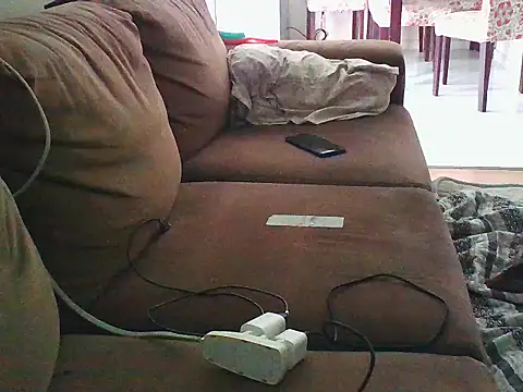 Snapshot of uberdot chatting on October 31, 11:33 am uberdot online show from October 31, 11:33 am