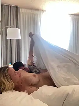 1fun one online show from September 18, 8:33 pm