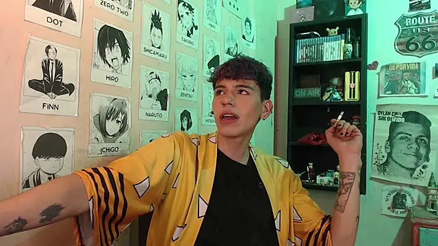 Mickey Magic online show from February 19, 2:23 am