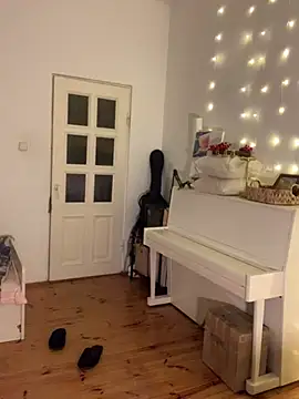 AssHunter4k online show from March 20, 7:46 pm