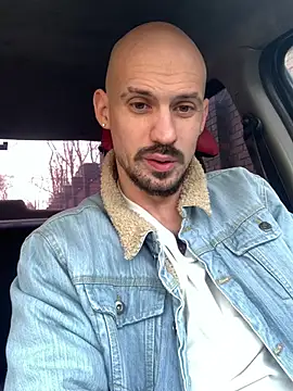 AssHunter4k online show from March 22, 7:15 am