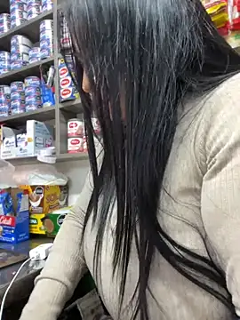 Miia Jazmin online show from February 4, 9:10 pm