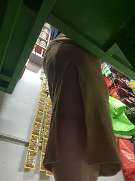 Miia Jazmin online show from October 8, 1:09 pm