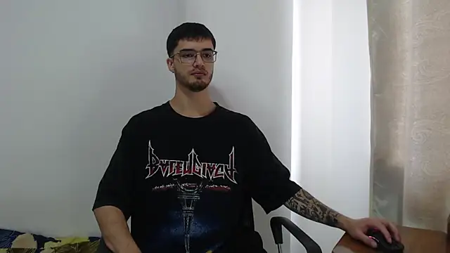 Aleex Miller online show from October 4, 8:07 pm