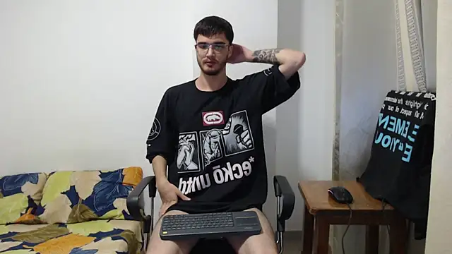 Aleex Miller online show from October 17, 4:37 am