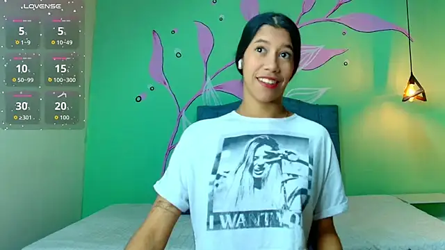 Connie Bell online show from October 21, 7:25 pm