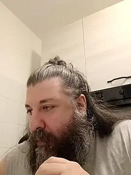 Snapshot of catullo14 chatting on May 12, 7:44 pm catullo14 online show from May 12, 7:44 pm
