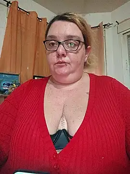 diosacurvy1984 online show from January 12, 8:41 am