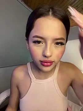 Sofia18 pinkk online show from October 7, 10:29 pm