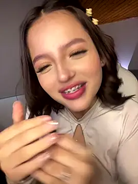 Sofia18 pinkk online show from November 18, 8:24 pm