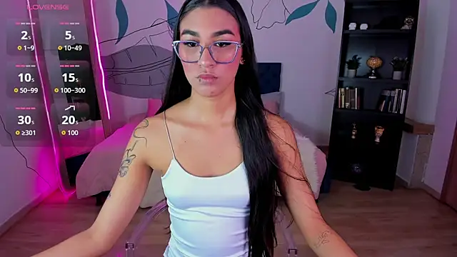 Dana Paula online show from November 2, 4:42 pm