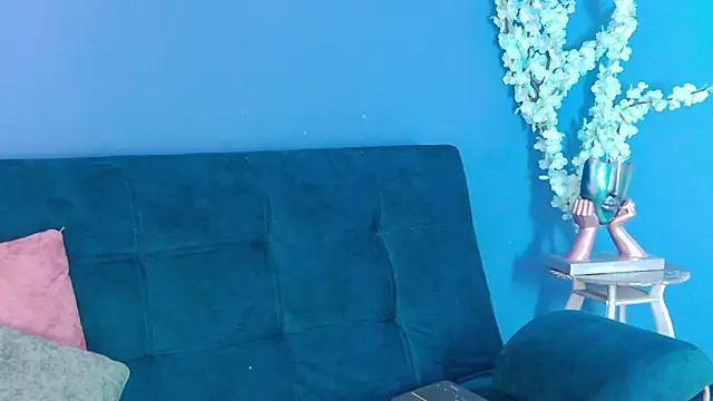 AmbarDupont online show from March 20, 6:20 pm