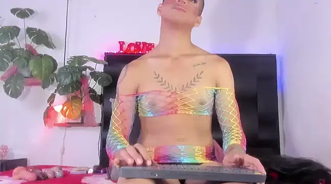 CarolayIndriago online show from March 16, 2:33 pm