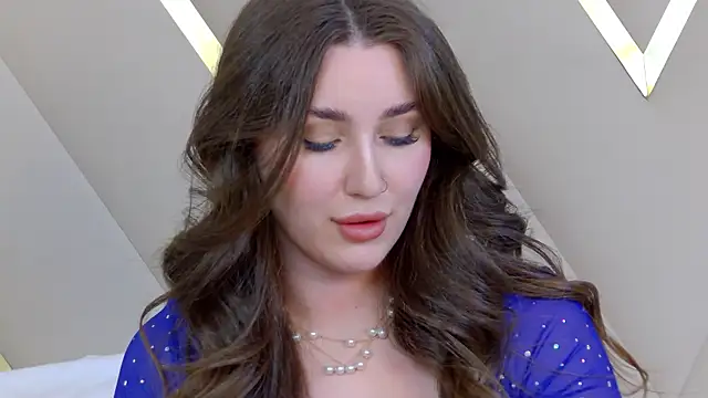 KiraBarlows online show from March 8, 8:57 pm